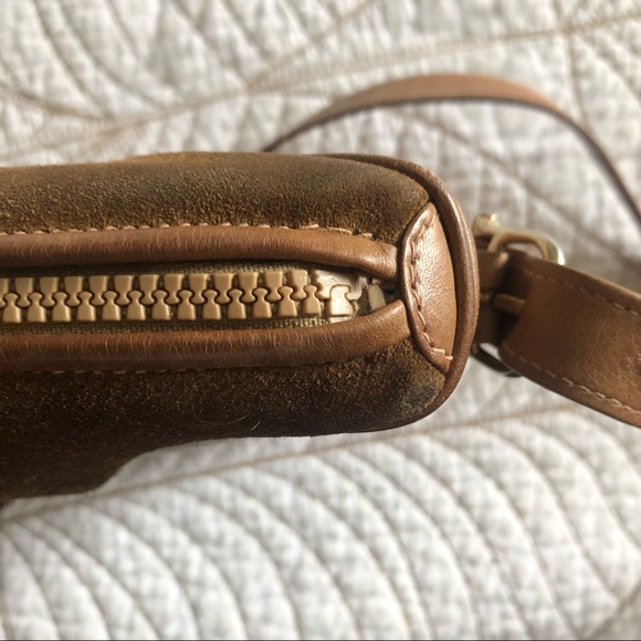 GUCCI Vintage 1970s Authentic Suede and Leather Purse - Picture 11 of 15